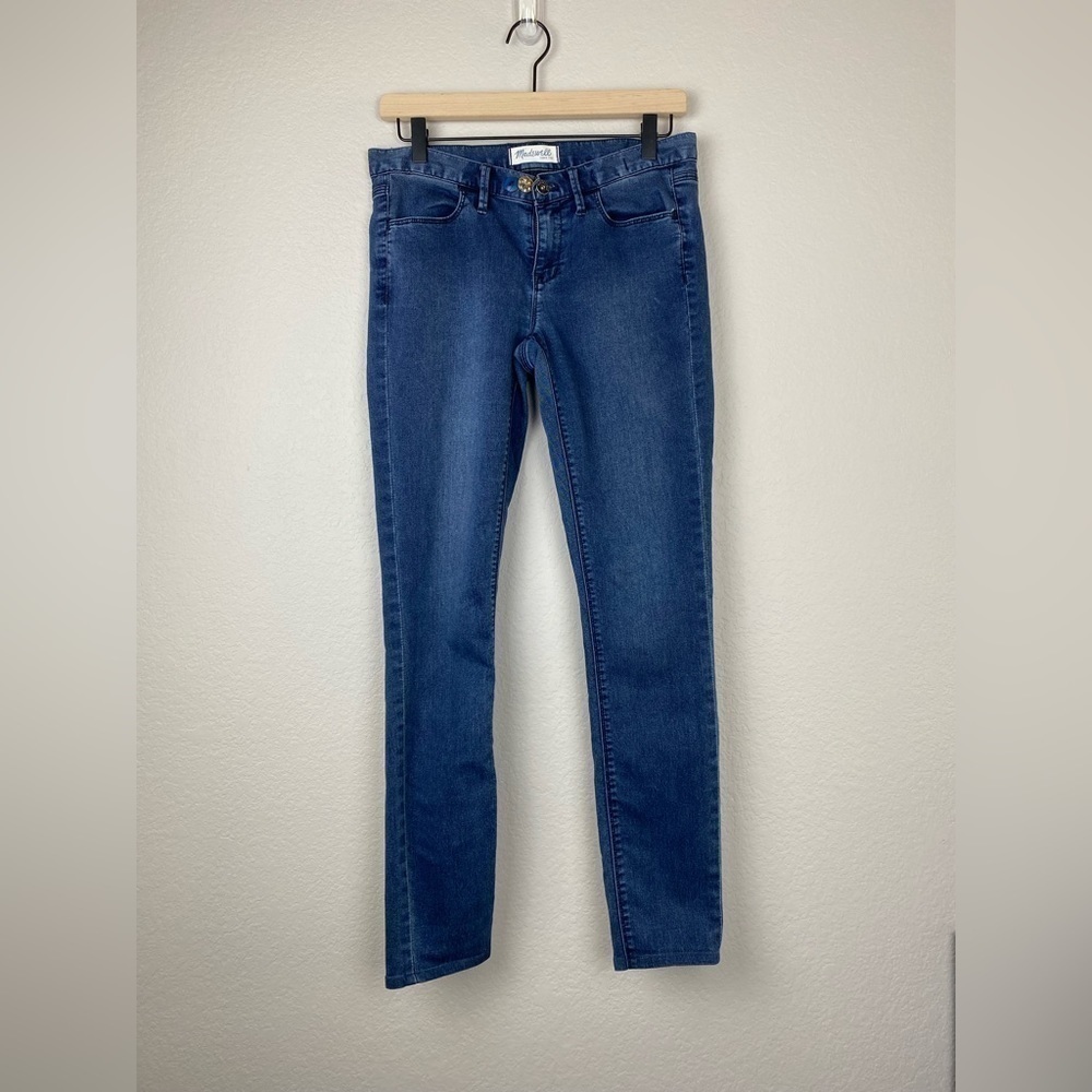 𝅺WOMEN’S MADEWELL dark wash skinny jeans with cute button details size 27